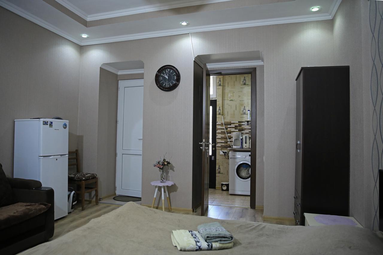 Guest House Beautiful Tbilisi On Khidistavi Street Ngoại thất bức ảnh