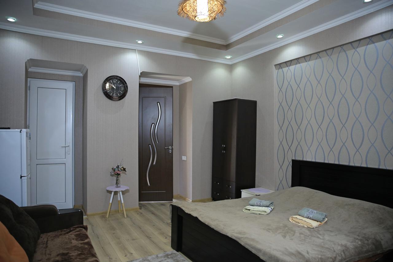 Guest House Beautiful Tbilisi On Khidistavi Street Ngoại thất bức ảnh