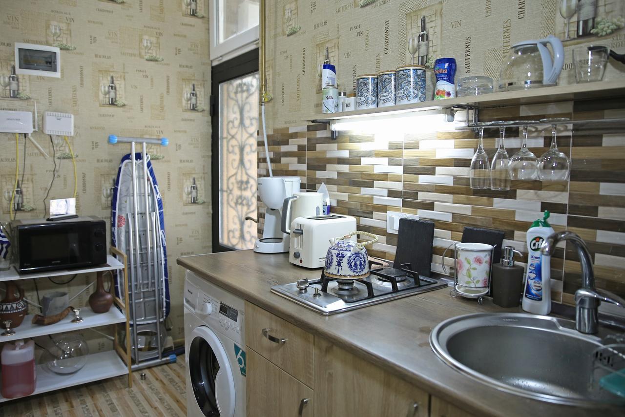 Guest House Beautiful Tbilisi On Khidistavi Street Ngoại thất bức ảnh